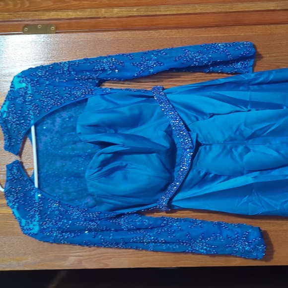 Open Back, Custom Made Mermaid Style Gown - Picture 3 of 5